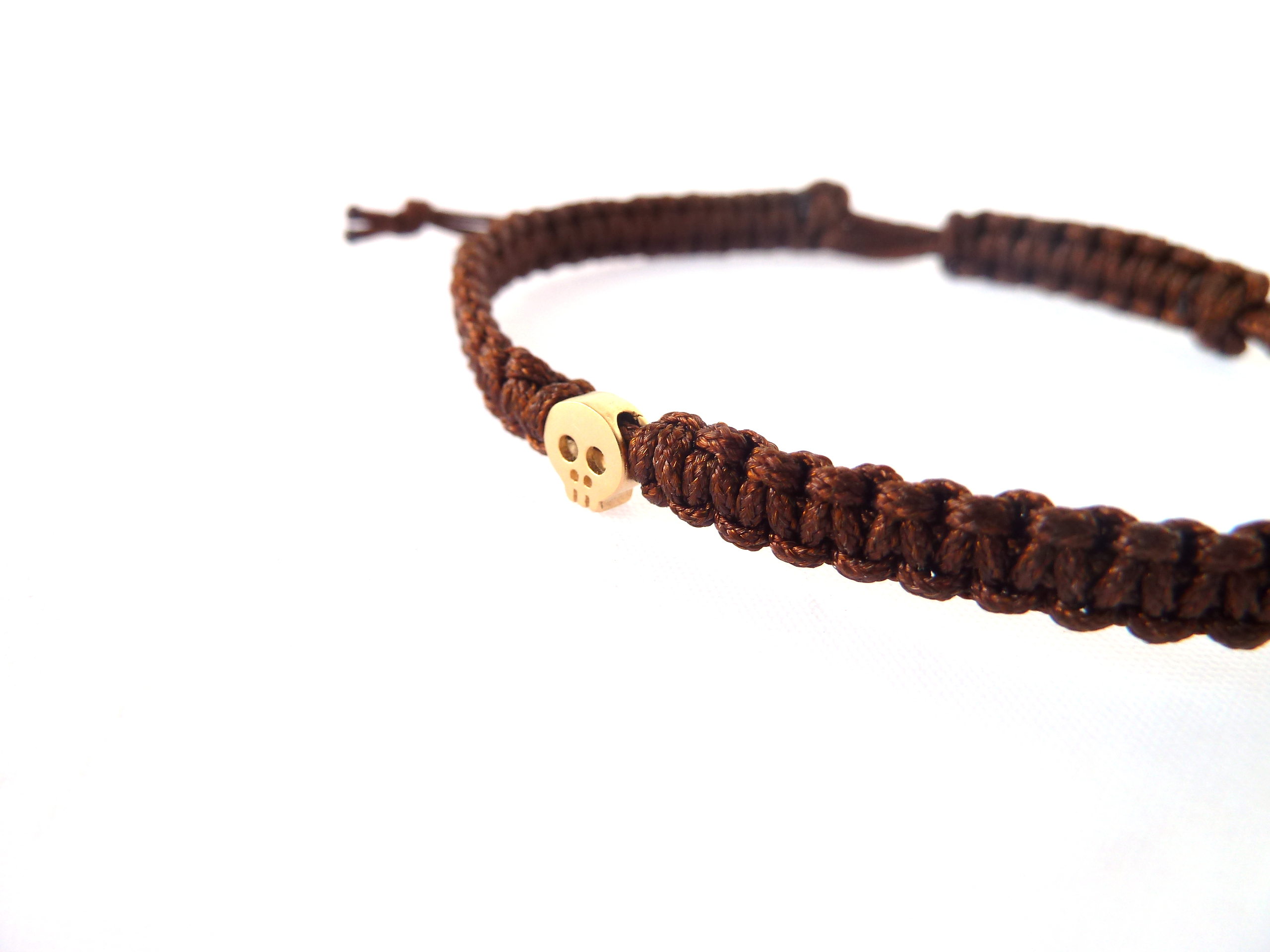 Tiny Skull Macrame Bracelet, Skull Freindship Bracelet, Macrame on Luulla